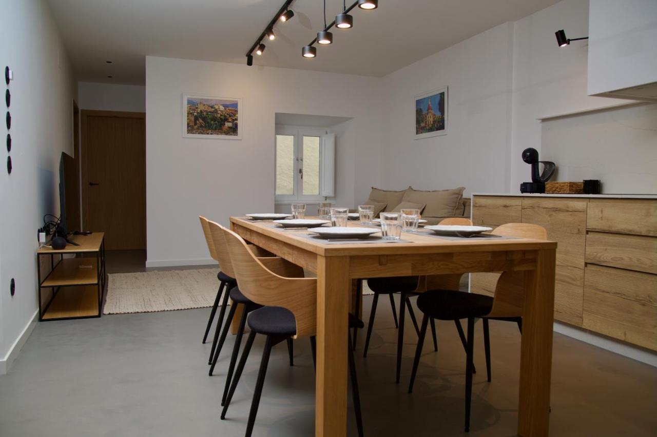 Suite 101 - 2 Bedroom Suite At Amando Perez Suites Ribadeo Exterior photo
